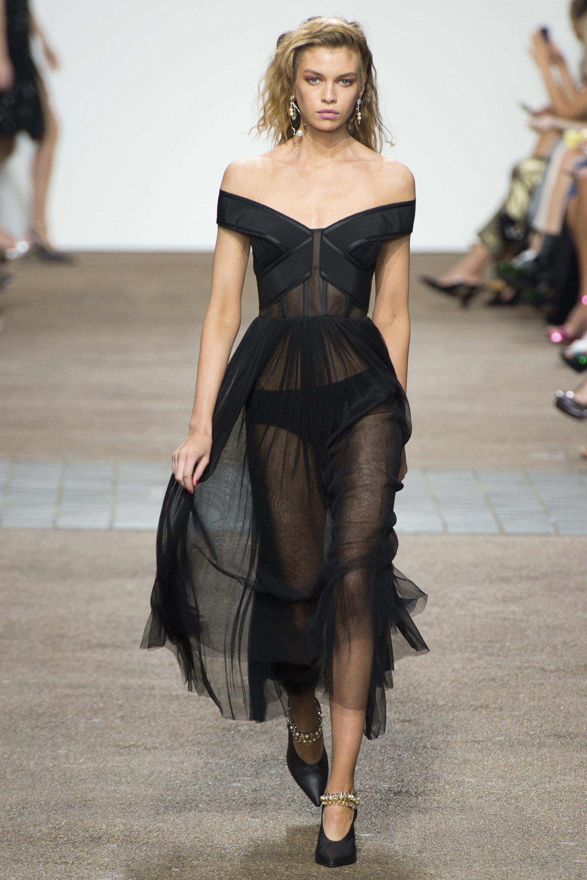 topshop-unique-spring-2017-5