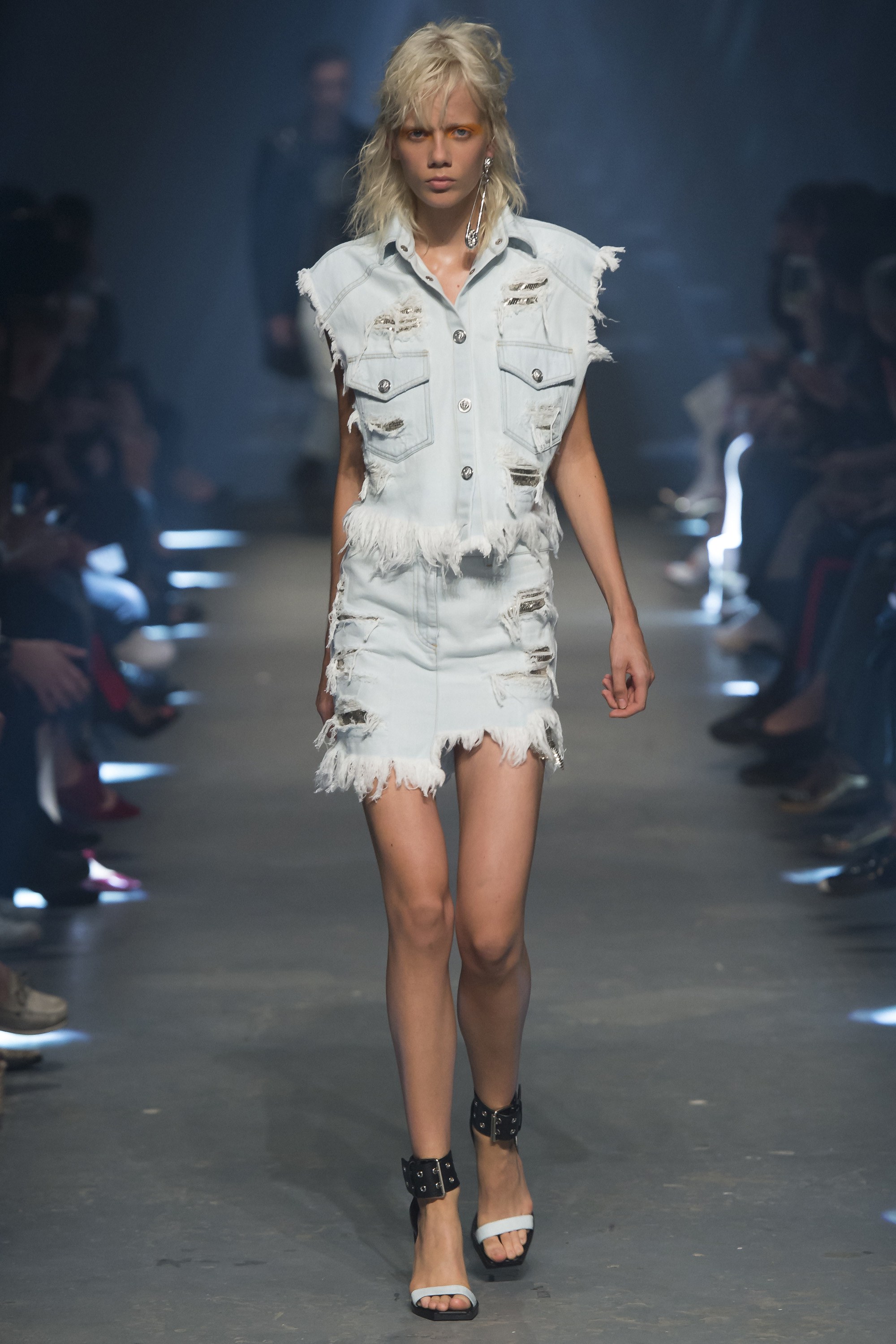 versus-versace-spring-2017-14