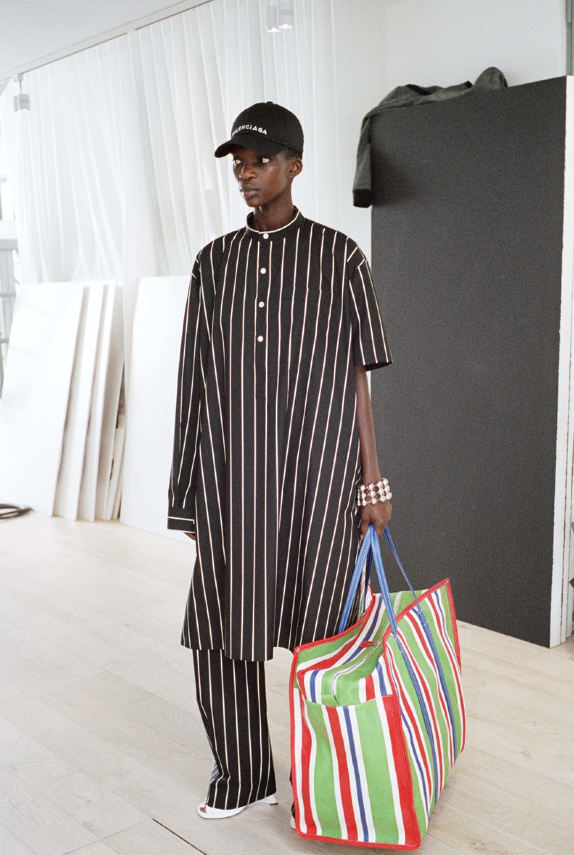 04-balenciaga-resort-2017