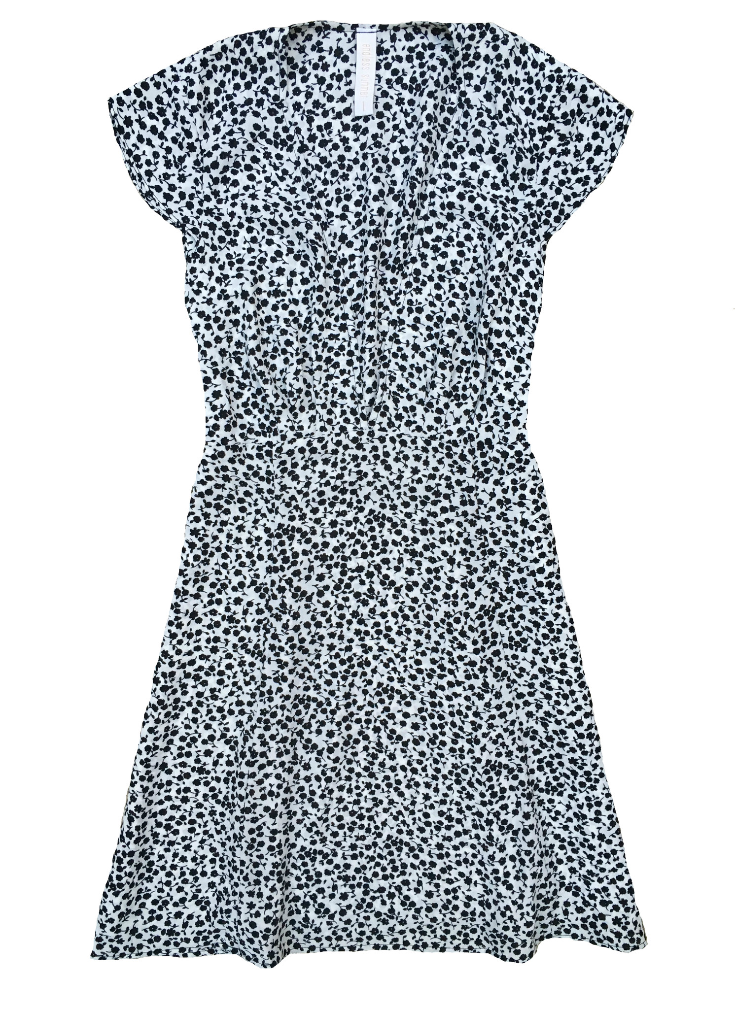 bobby_mini_black_and_white_floral