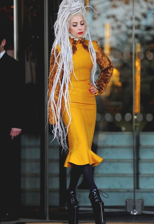 celebs-love-faux-locs-lady-gaga