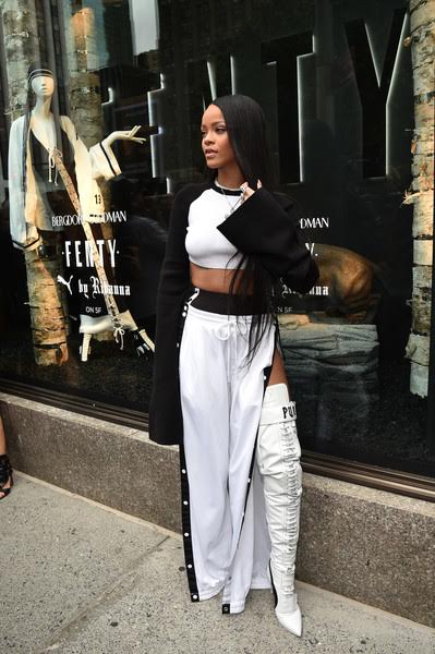 Long-hair-trend-Rihanna-1