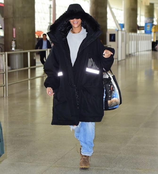 rihanna-jfk-vetements-faux-fur-oversized-parka-1