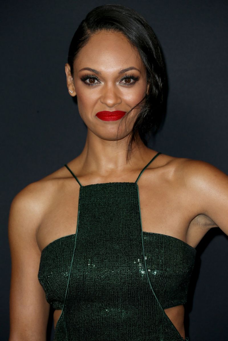 cynthia-addai-robinson-at-the-accountant-premiere-in-hollywood-10-10-2016-jay-godfrey-1