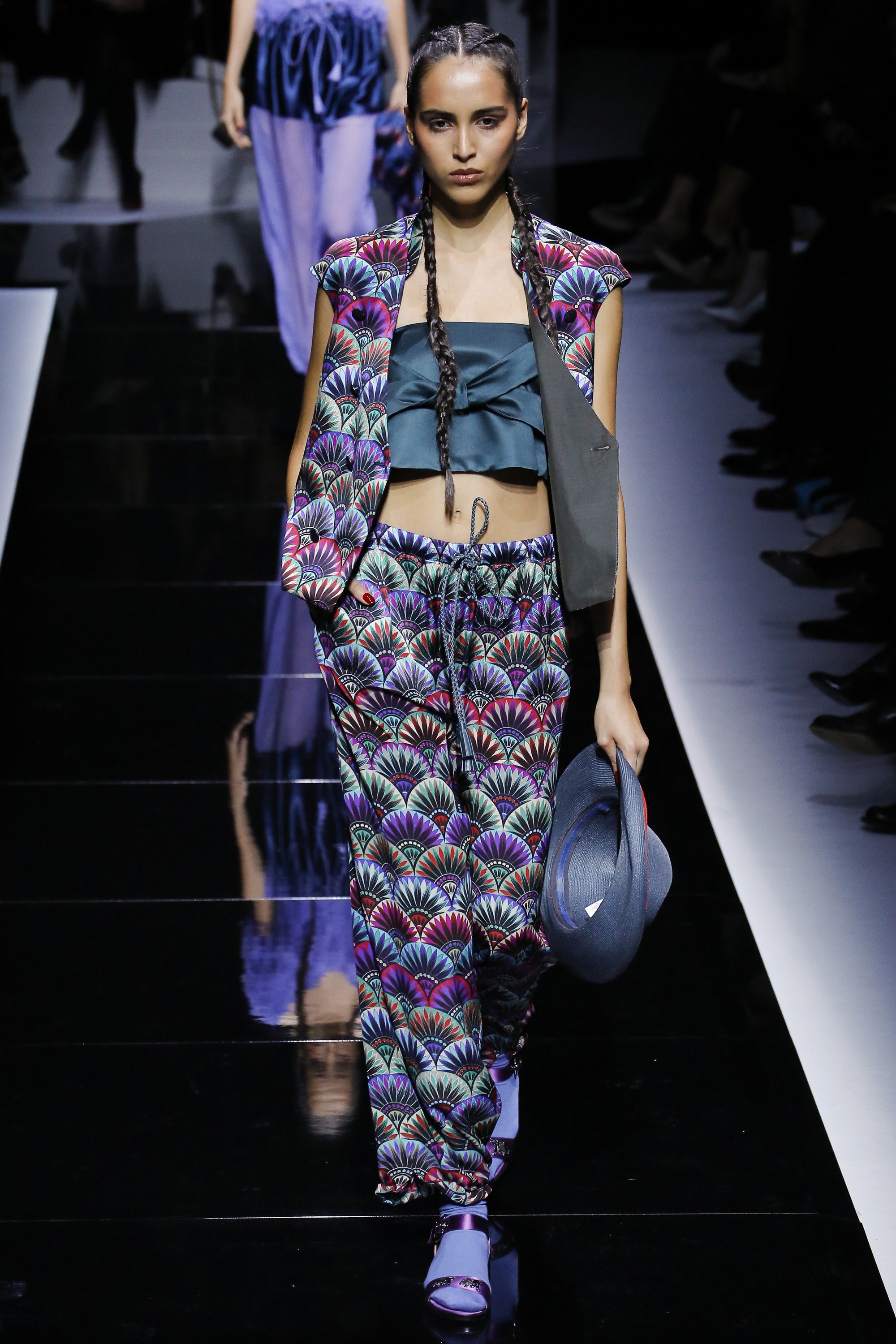 emporio-armani-spring-2017-28