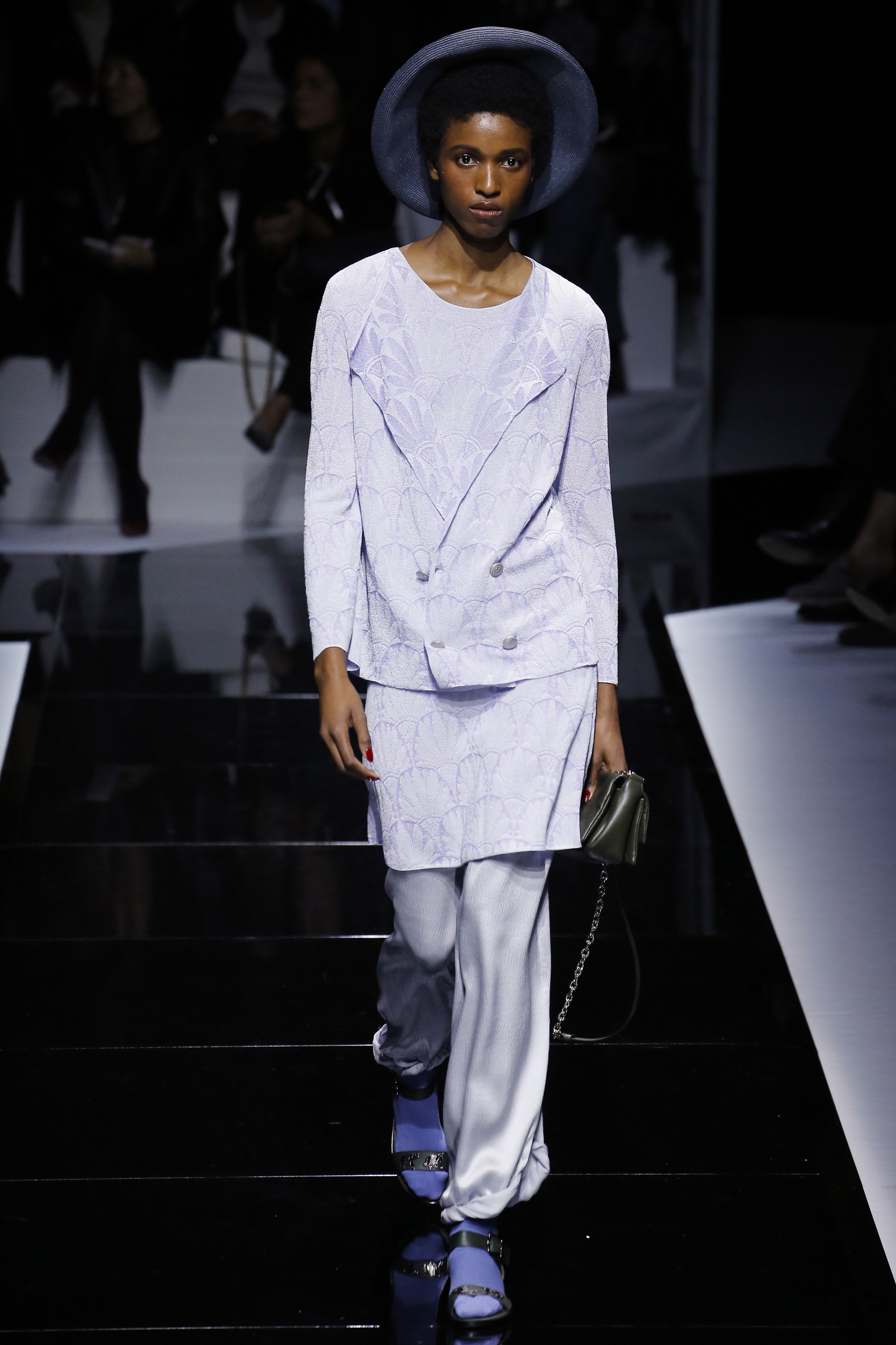 emporio-armani-spring-2017-3