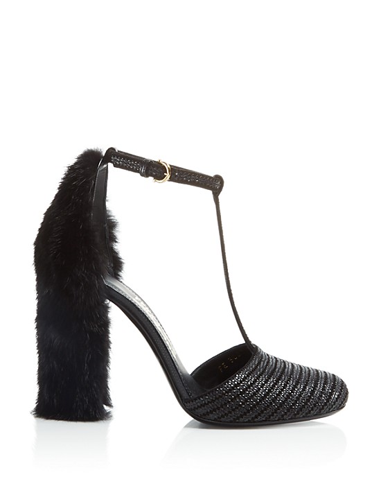 ferragamo-fergie-pumps-fur-1