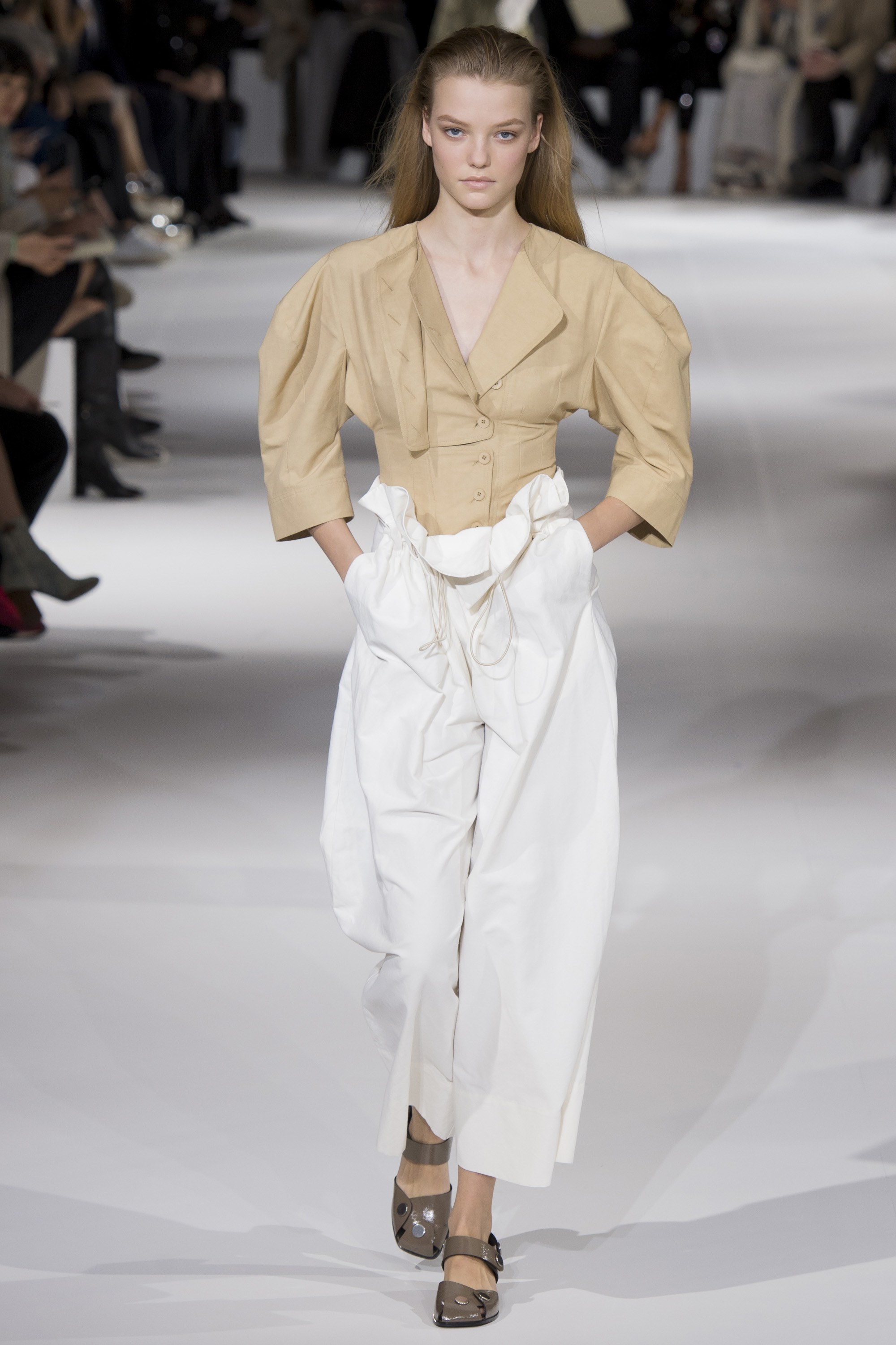 stella-mccartney-spring-2017-10
