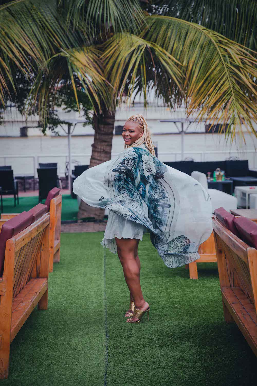 7-cocktails-with-claire-lagos-nigeria-fashion-bomb-daily-the-bridge-tola-odunsi