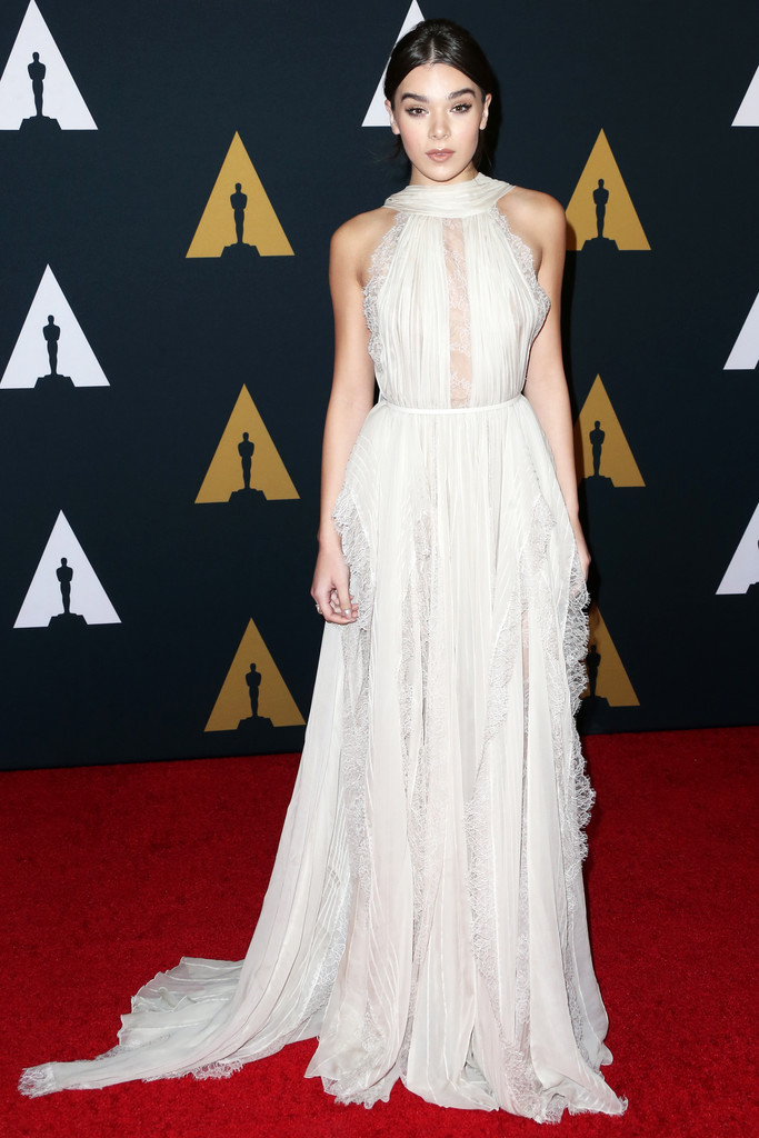 academymotionpictureartssciences8thannual-hailee-steinfeld