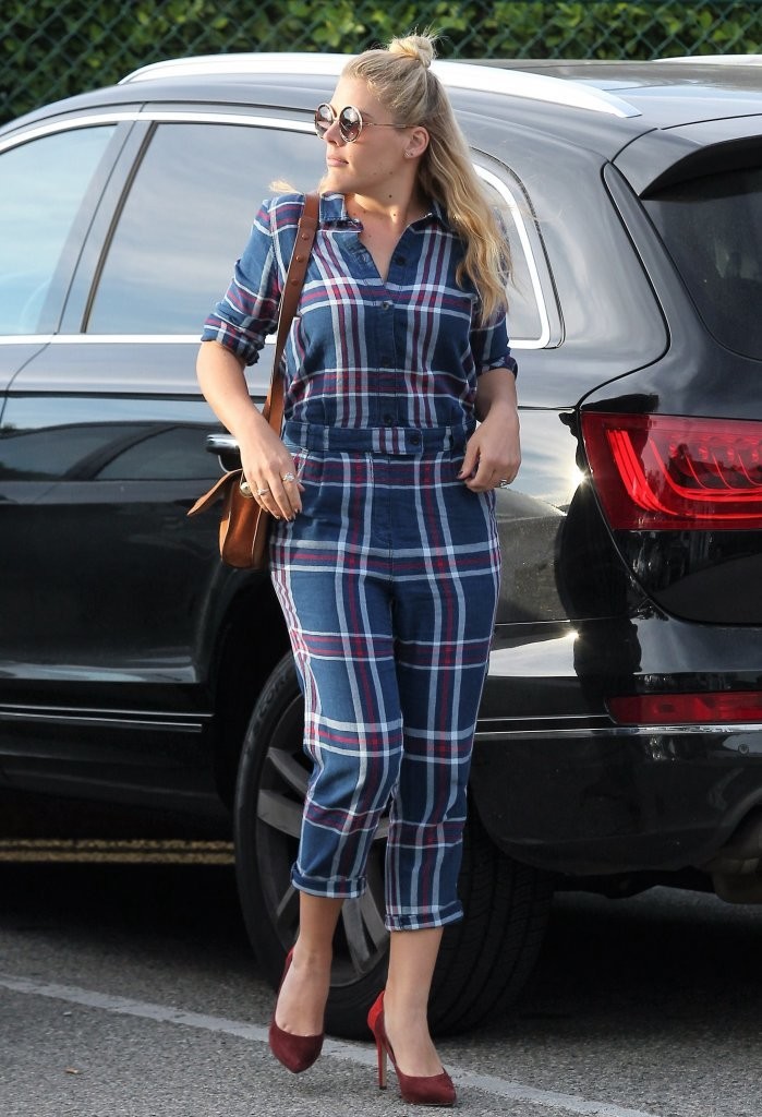busyphilippsmichellewilliamsbusyphilipps-madewell-1