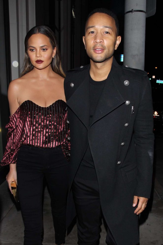 chrissy-teigen-at-catch-la-in-west-hollywood-caroline-constas-aquazzura