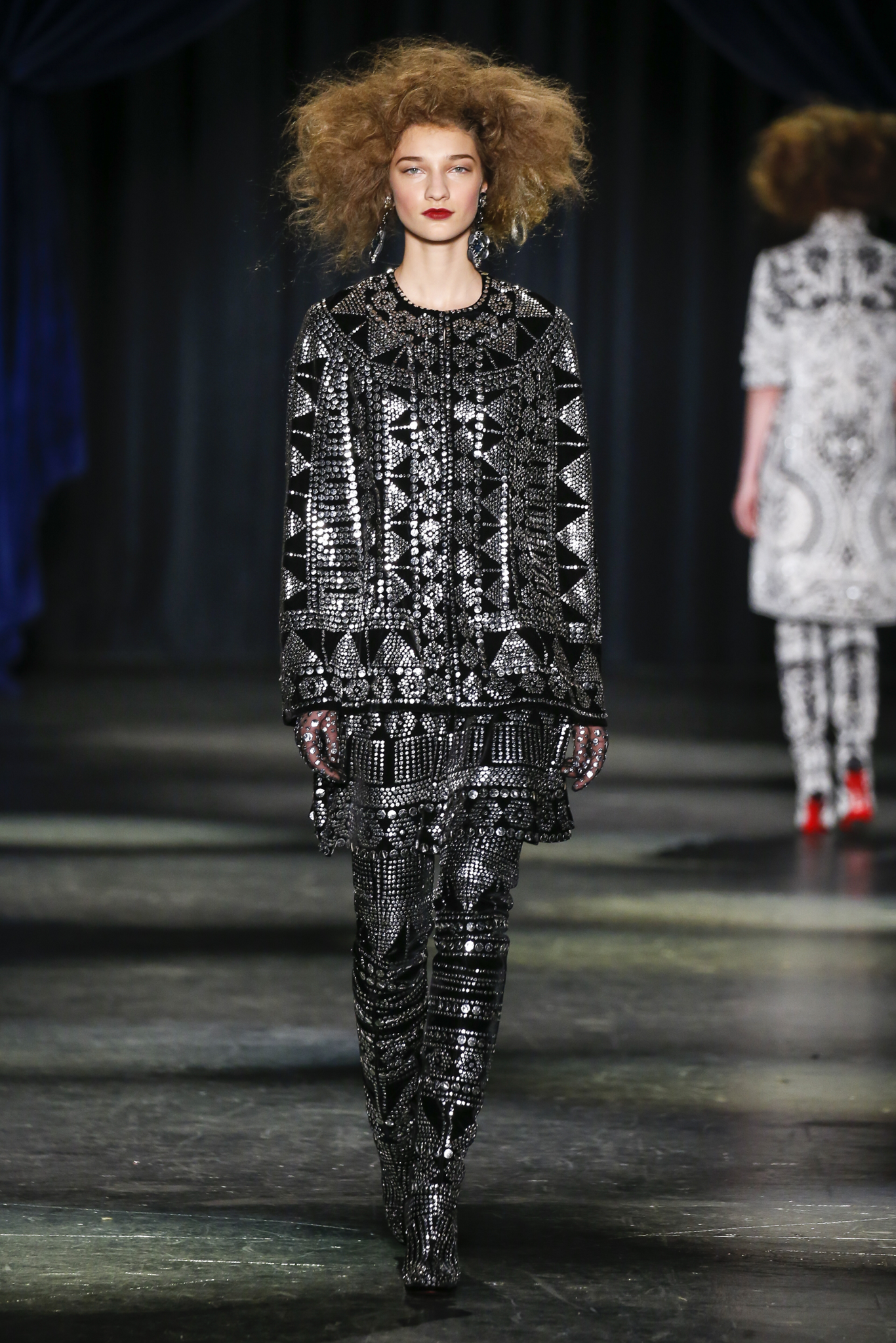 fw16dlr_khan_11