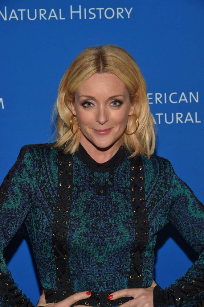 jane-krakowski-american-museum-of-natural-history-gala-balmain-1
