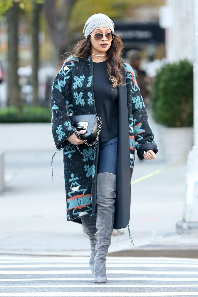 la-la-anthony-in-long-coat-out-in-new-york-marcelo