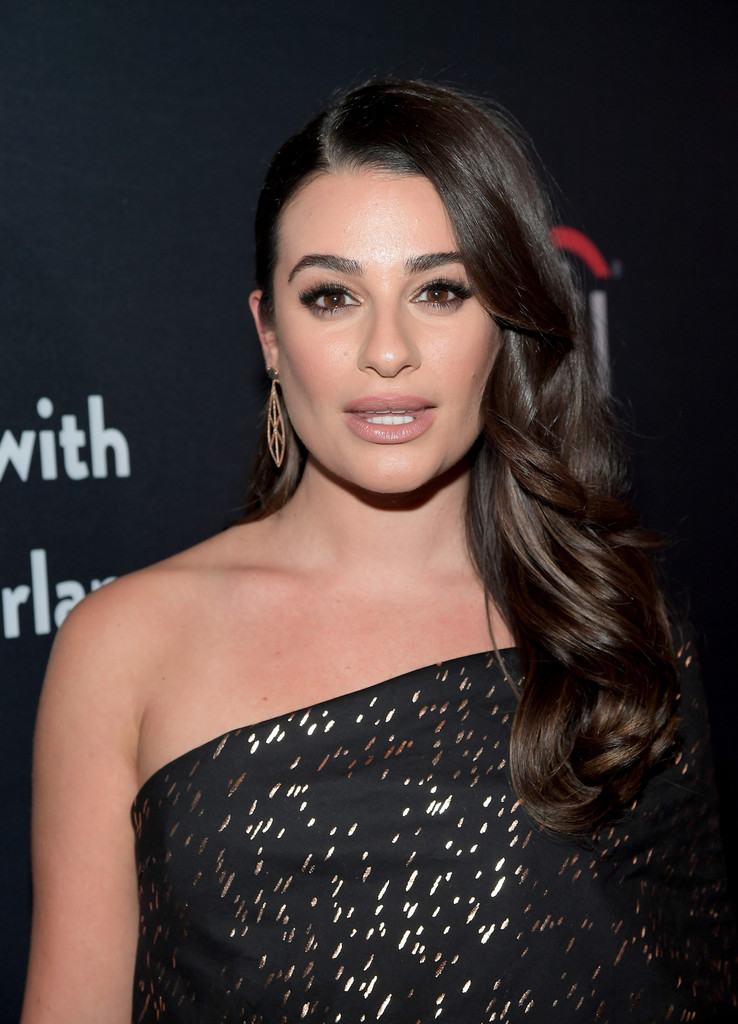 lea-michele-the-grove-christmas-celebration-lela-rose-resort-2017-6