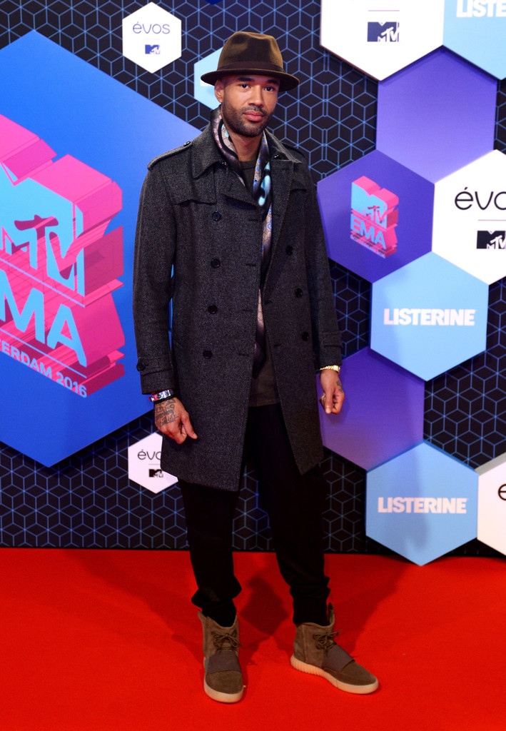 mtvema2016redcarpetarrivals-mr-probz