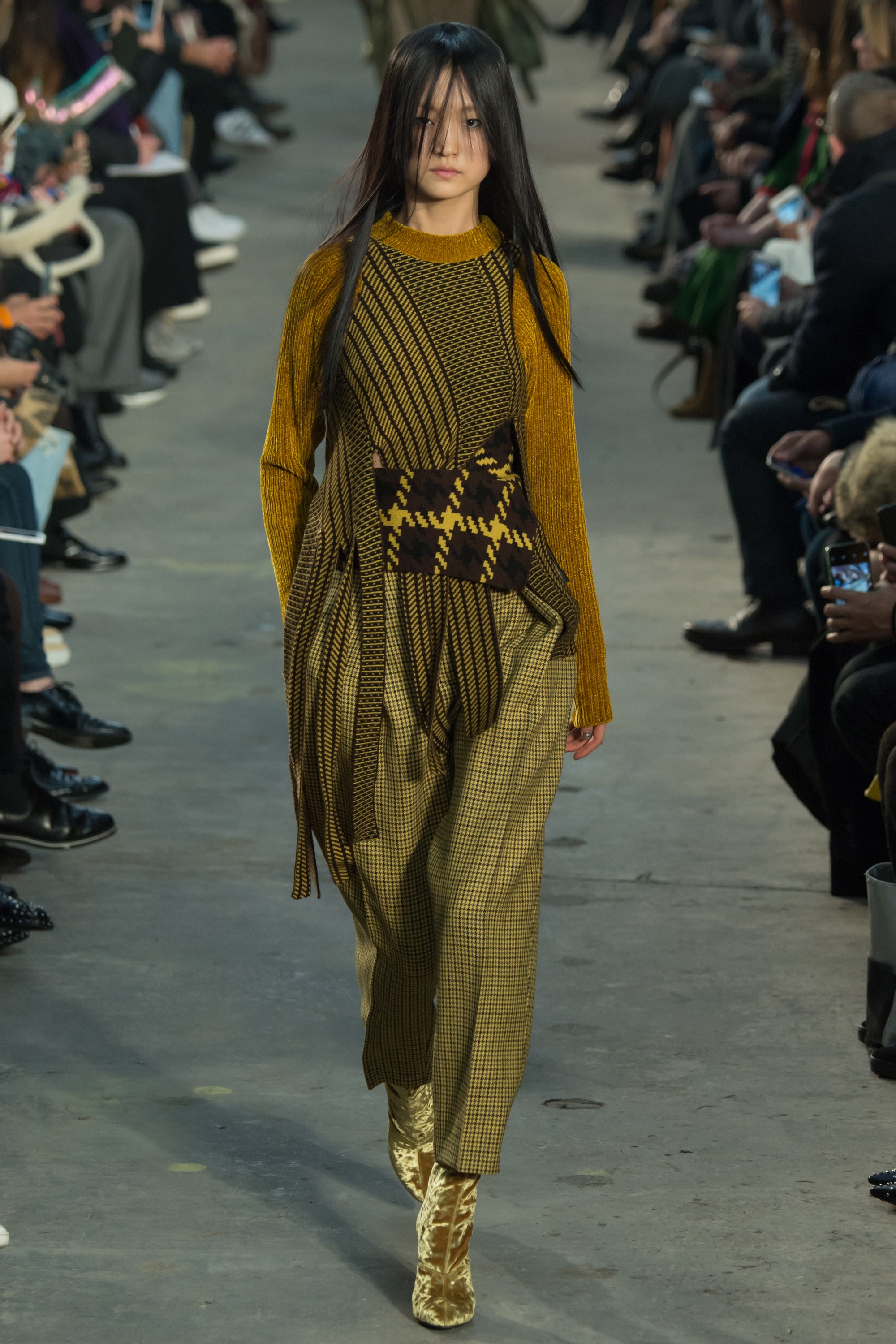 michelle-obama-31-phillip-lim-sweater-halloween-2016-1