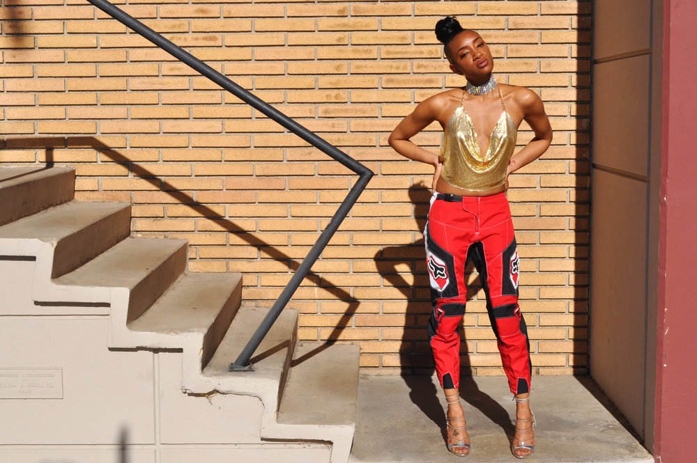 dennaya-famous-bomb-blogger-9