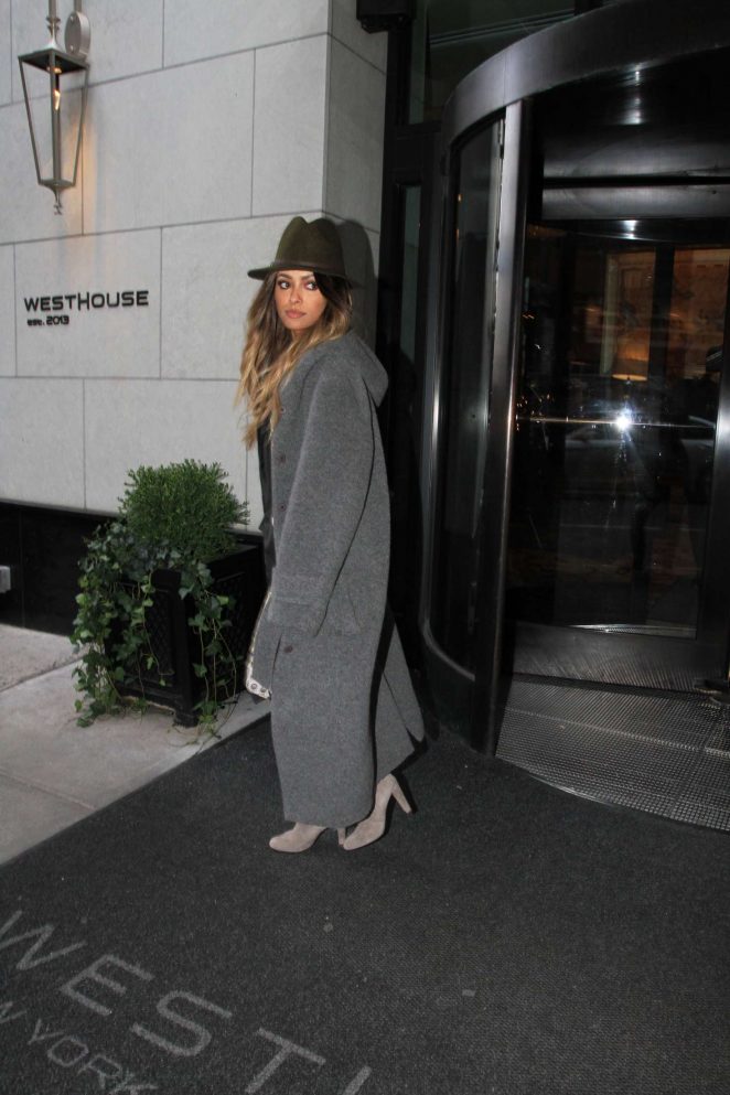 kat-graham-out-in-new-york-city-stuart-weitzman