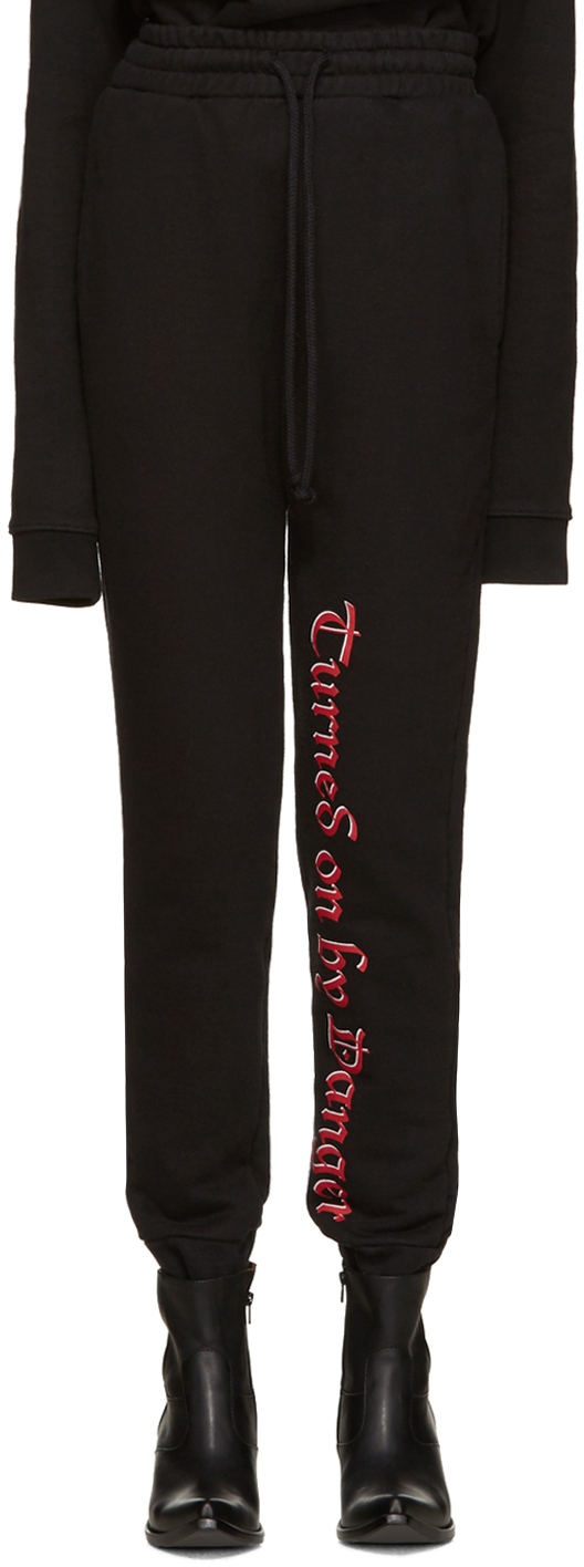 vetements-turned-on-by-danger