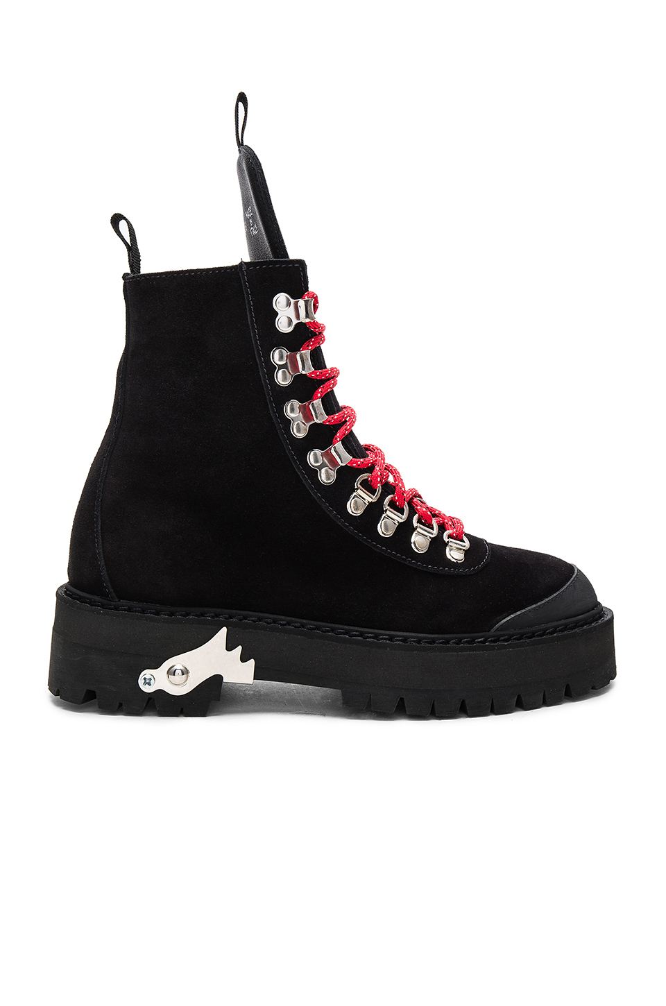 bella-hadid-off-white-mountain-hiking-boots-3