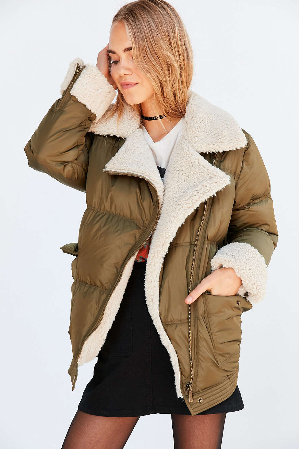 bomb-product-of-the-day-urban-outfitters-silence-noise-jessa-sherpa-lined-puffer-coat-5