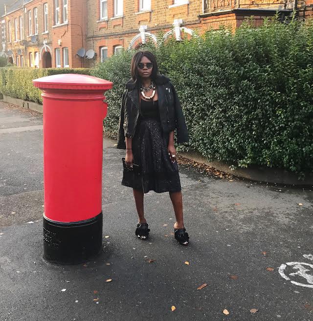 fashion-bombshell-of-the-day-dee-from-london-5