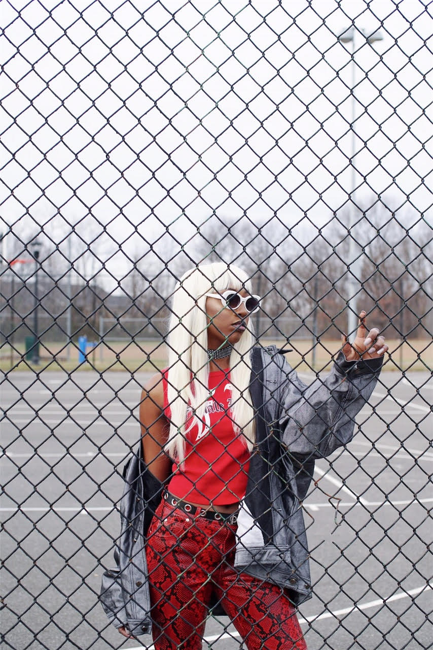 fashion-bombshell-of-the-day-roxy-from-dc-9