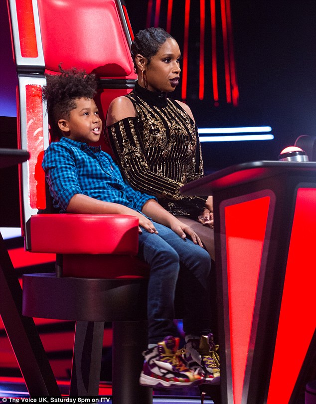 jennifer-hudson-the-voice-cold-shoulder-balmain-dress-1