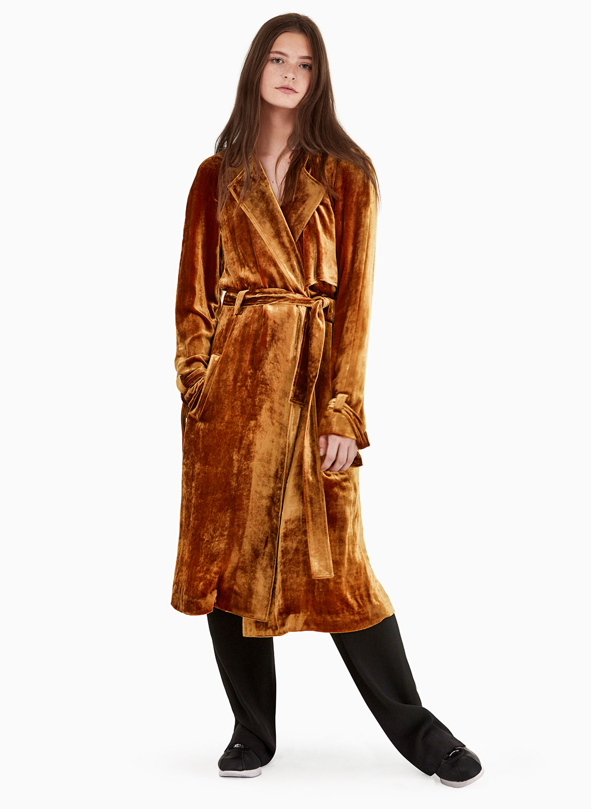 kat-graham-build-studio-opening-a-l-c-augusto-coat-3