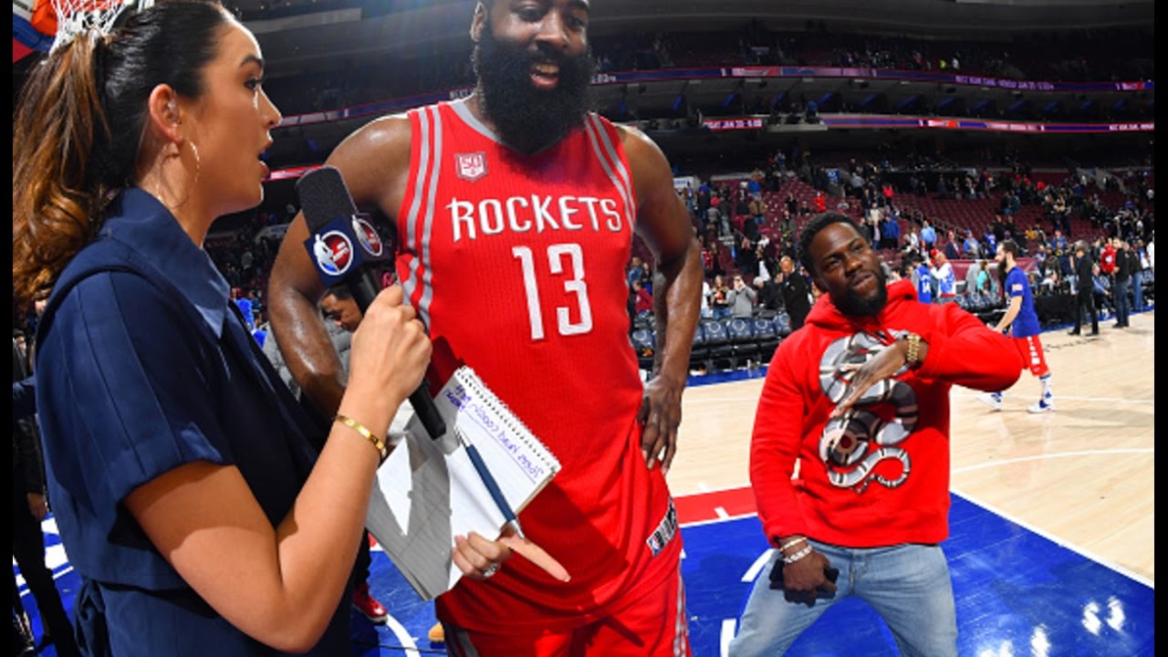 kevin-hart-basketball-game-gucci-snake-graphic-hoodie-gucci-ace-low-top-sneakers-2