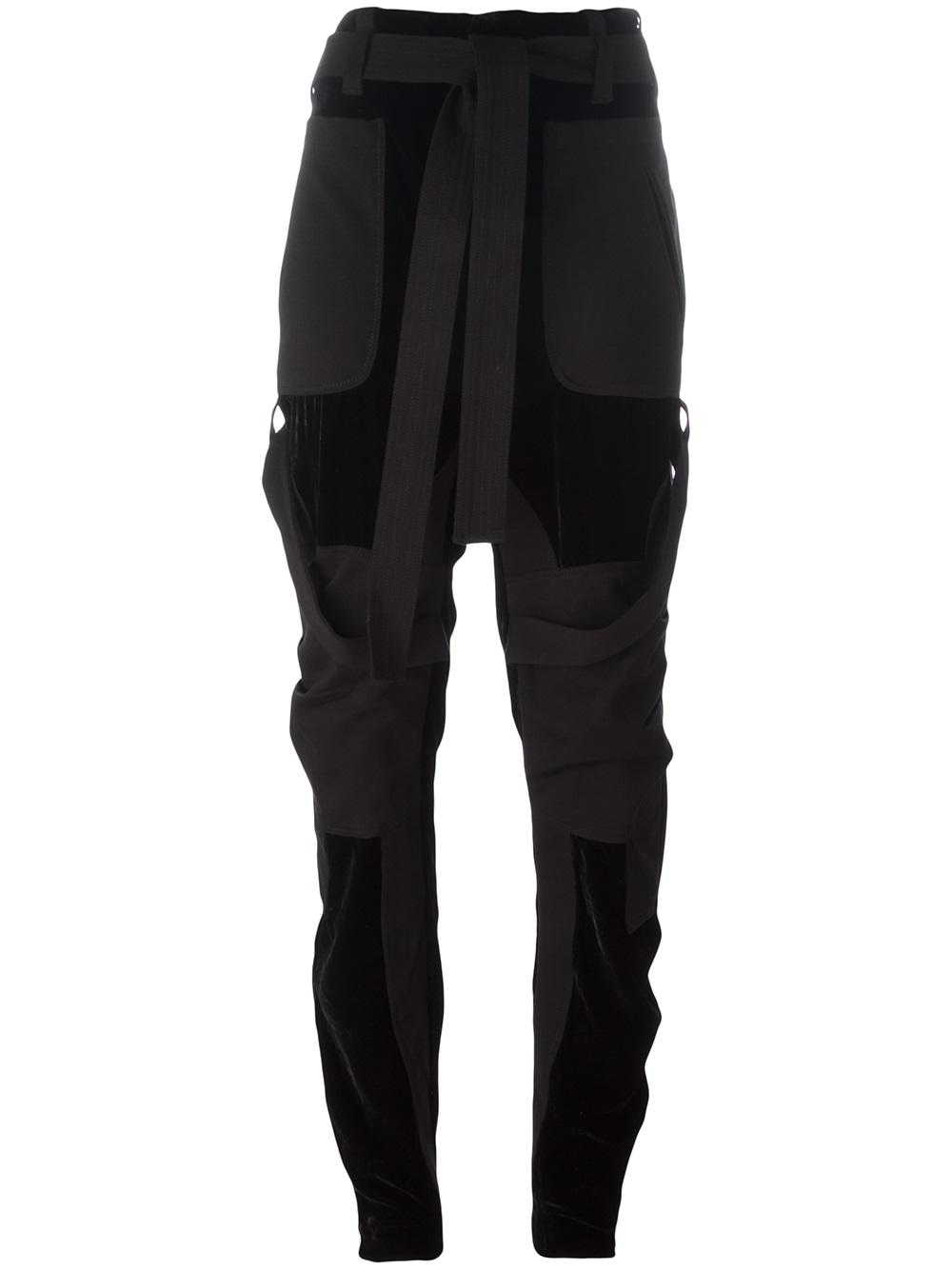 splurge-hailey-baldwins-la-lakers-game-marcelo-burlon-county-of-milan-torrismo-velvet-bomber-jacket-and-matching-velvet-trousers-1