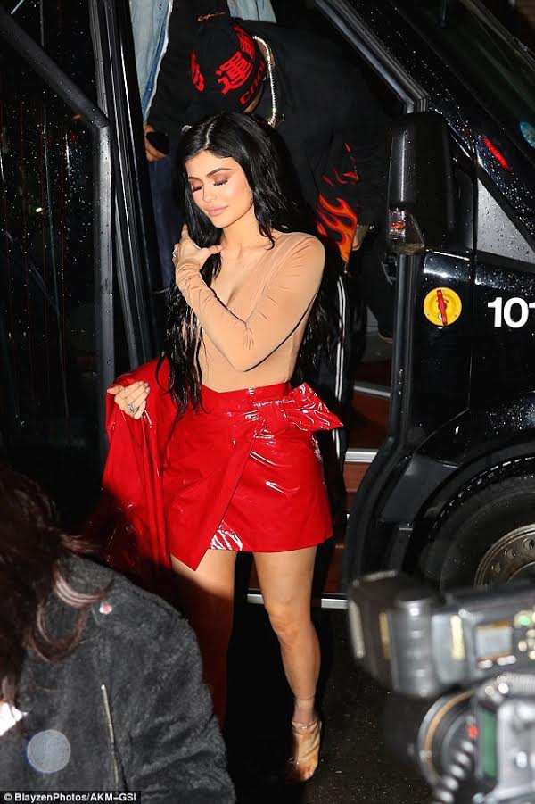 splurge-kylie-jenners-isabel-marant-anders-knot-mini-skirt-2