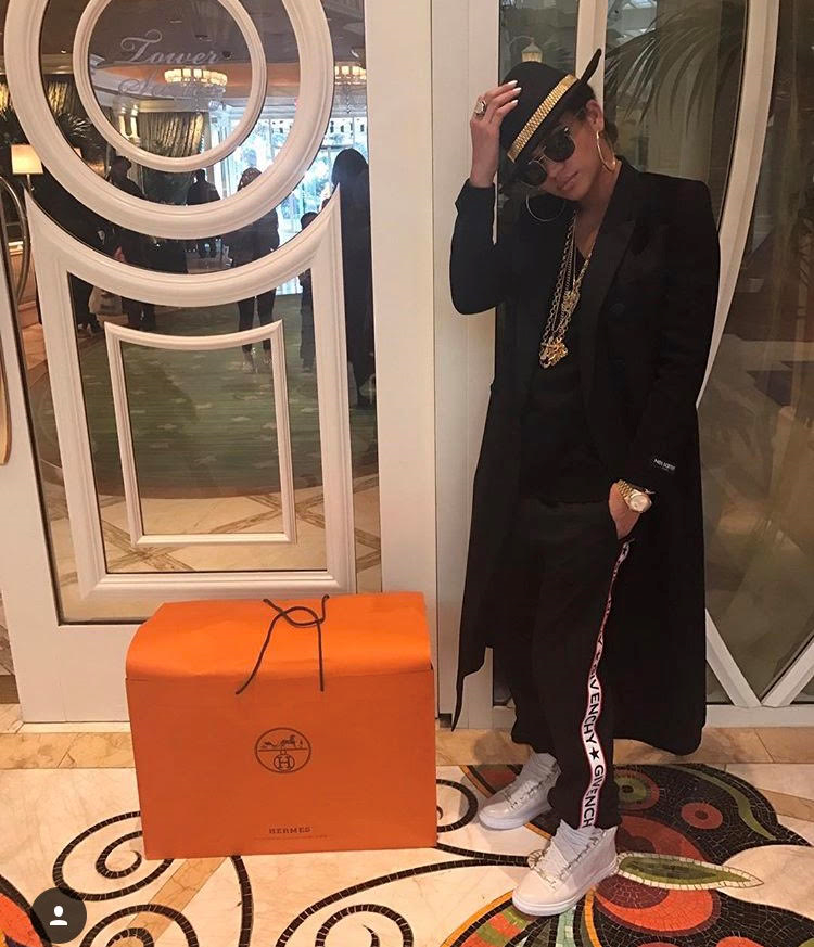 who-wore-it-better-cassie-vs-bella-hadid-in-givenchy-logo-track-pants