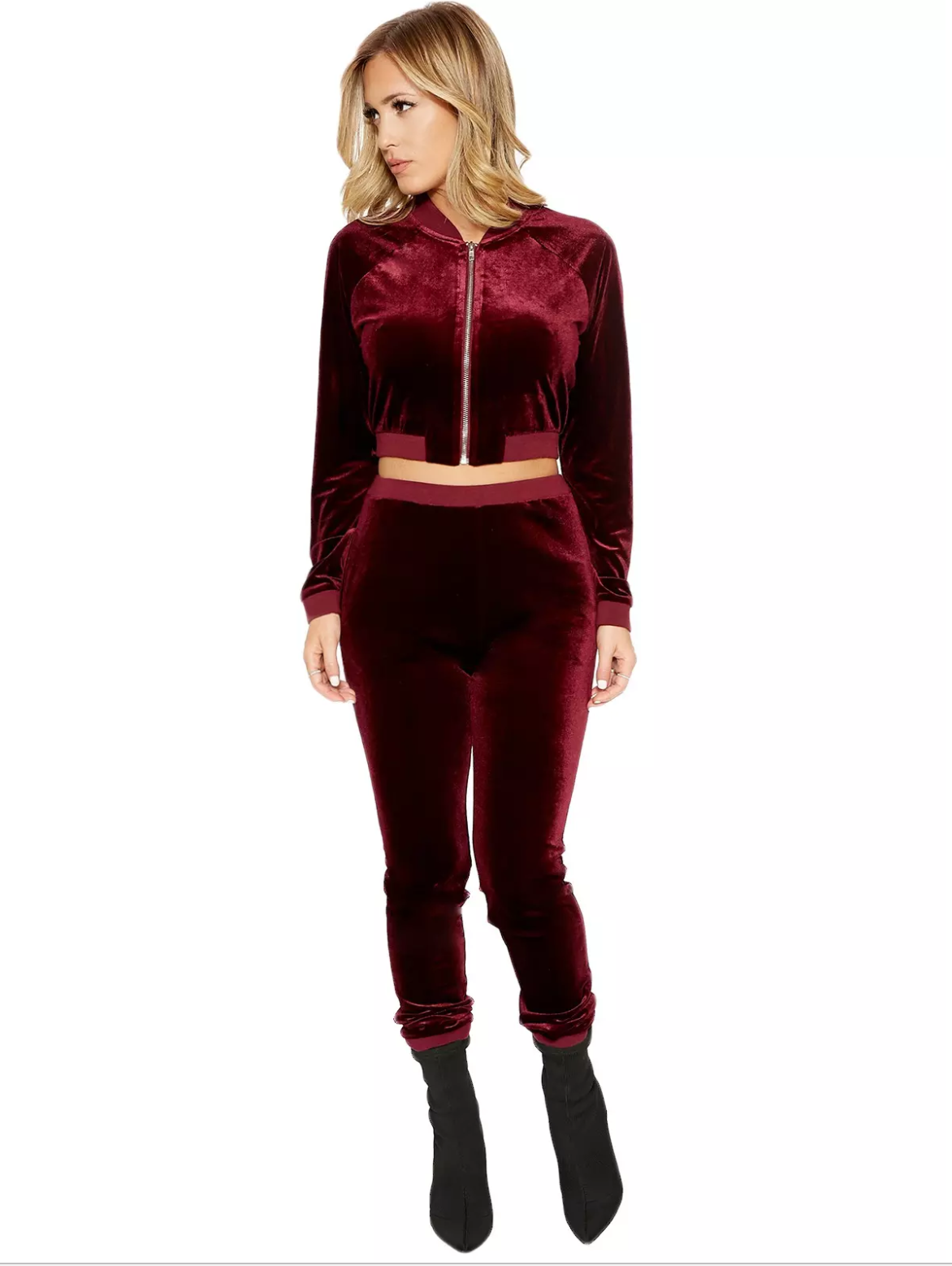 naked-wardrobe-velvet-views