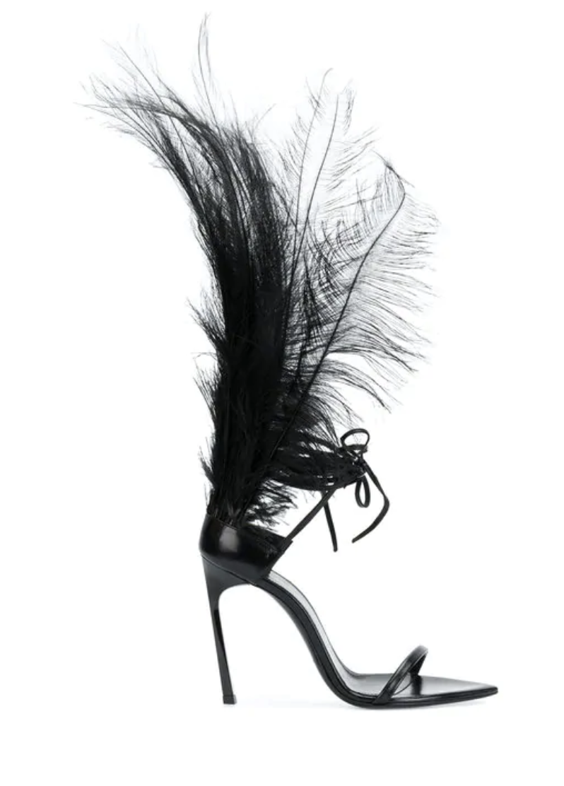 5-Looks-in-5-Minutes-Ways-To-Wear-Feathers