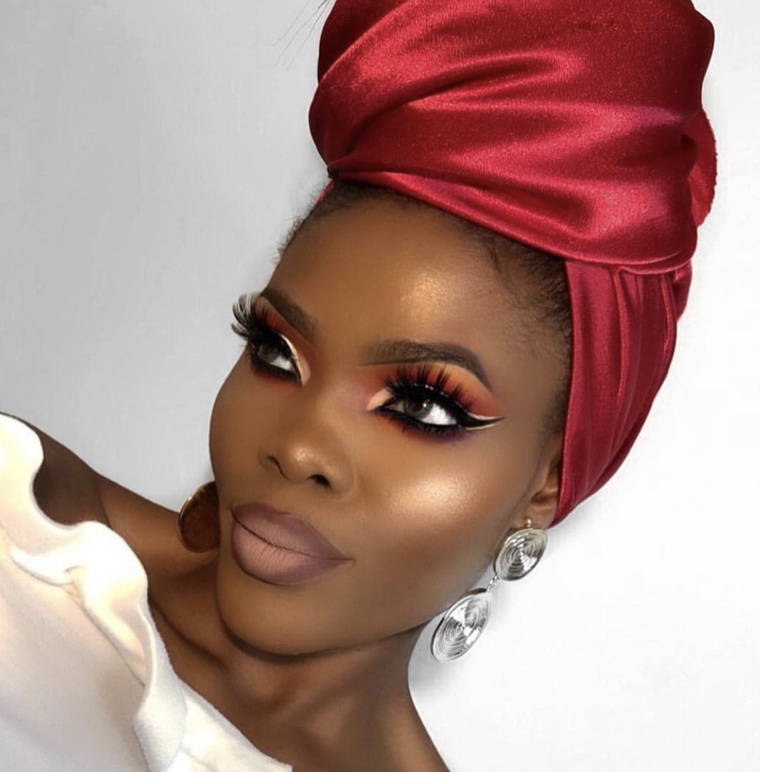 Beauty-Bomb-Brand-of-the-Day-Juvias-Place-Injecting-Color-back-into-cosmetics-2