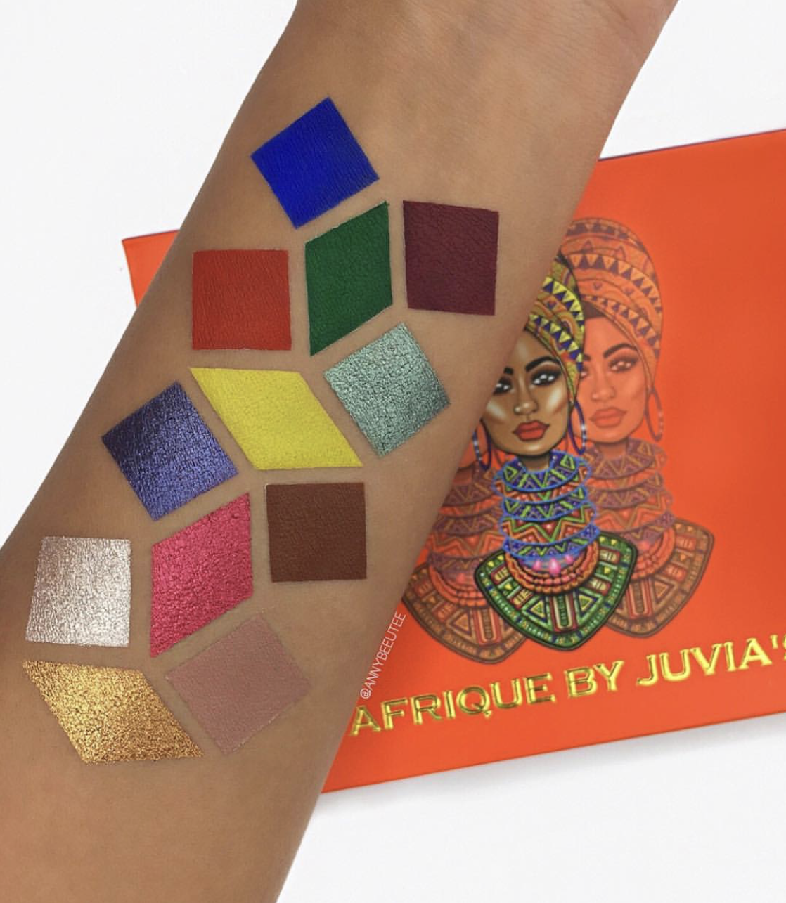 Beauty-Bomb-Brand-of-the-Day-Juvias-Place-Injecting-Color-back-into-cosmetics-9