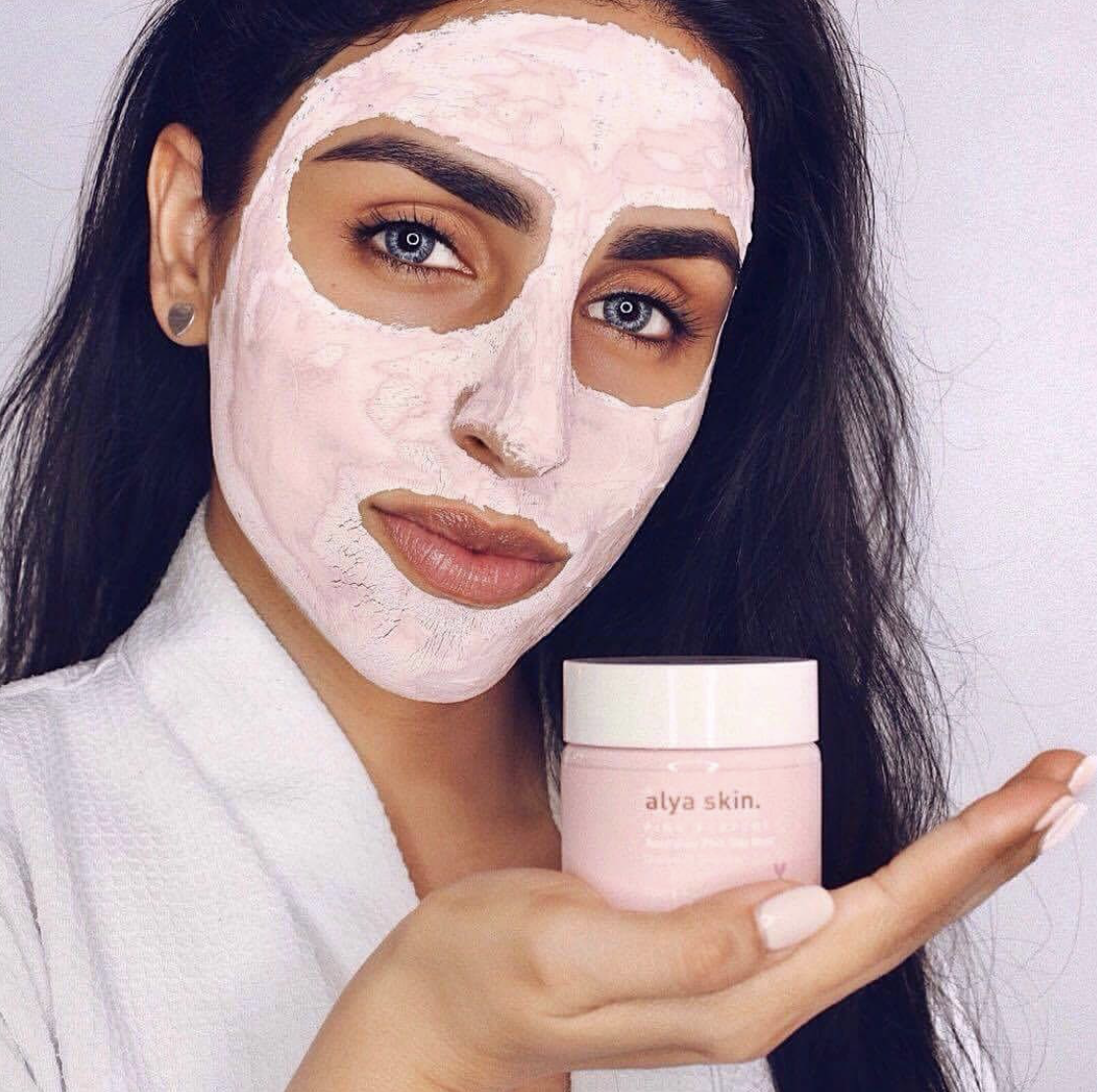 Beauty_Bomb_Product_Of_The_Day_Alya_Skin