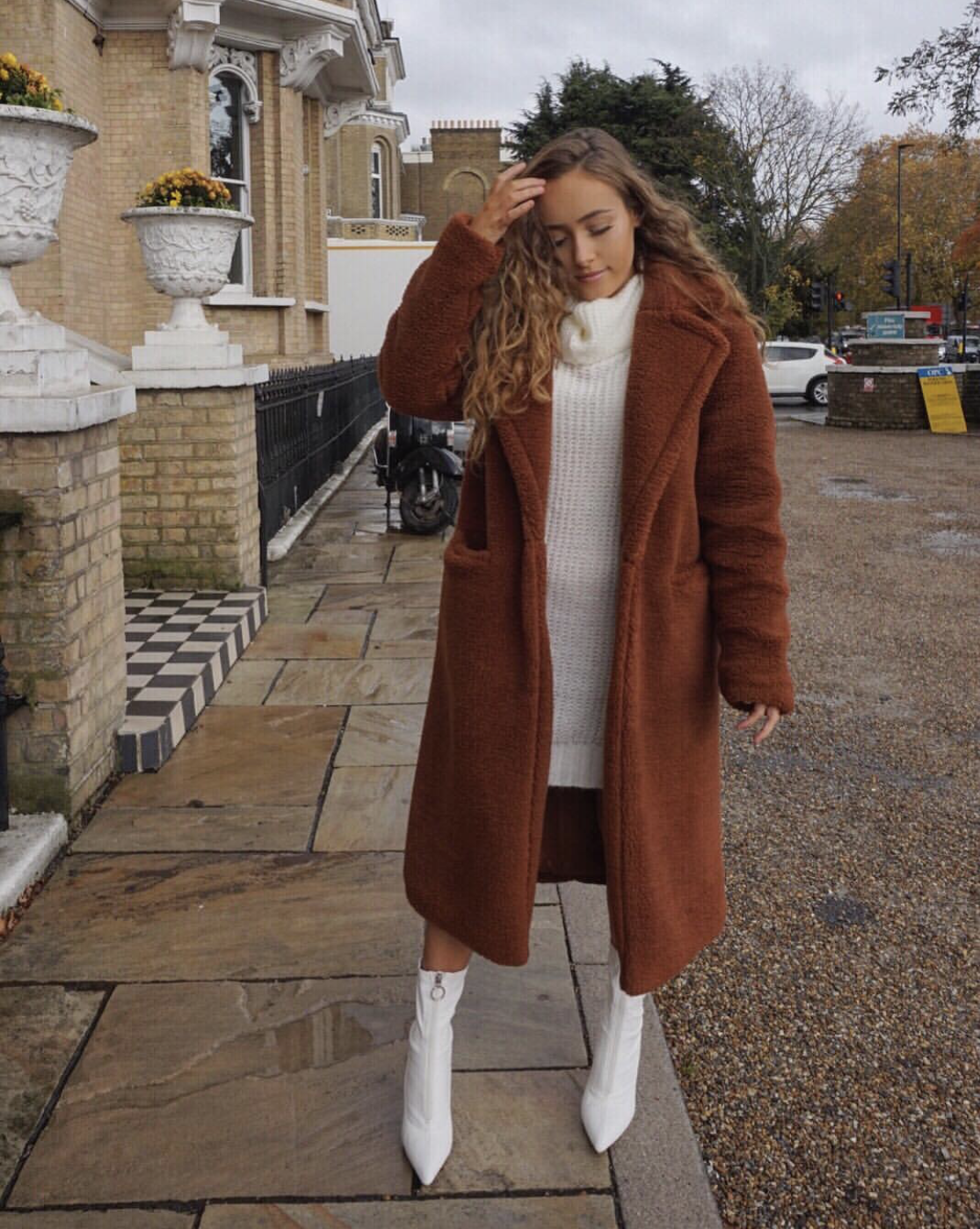 Winter-wardrobe-must-have-the-teddy-bear-coat 2