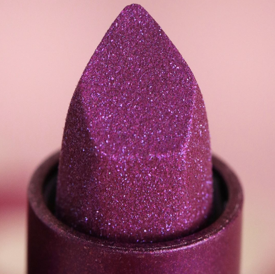 Beauty-Bomb-Product-of-the-Day-Huda-Beauty-Metallic-Power-Bullet-8