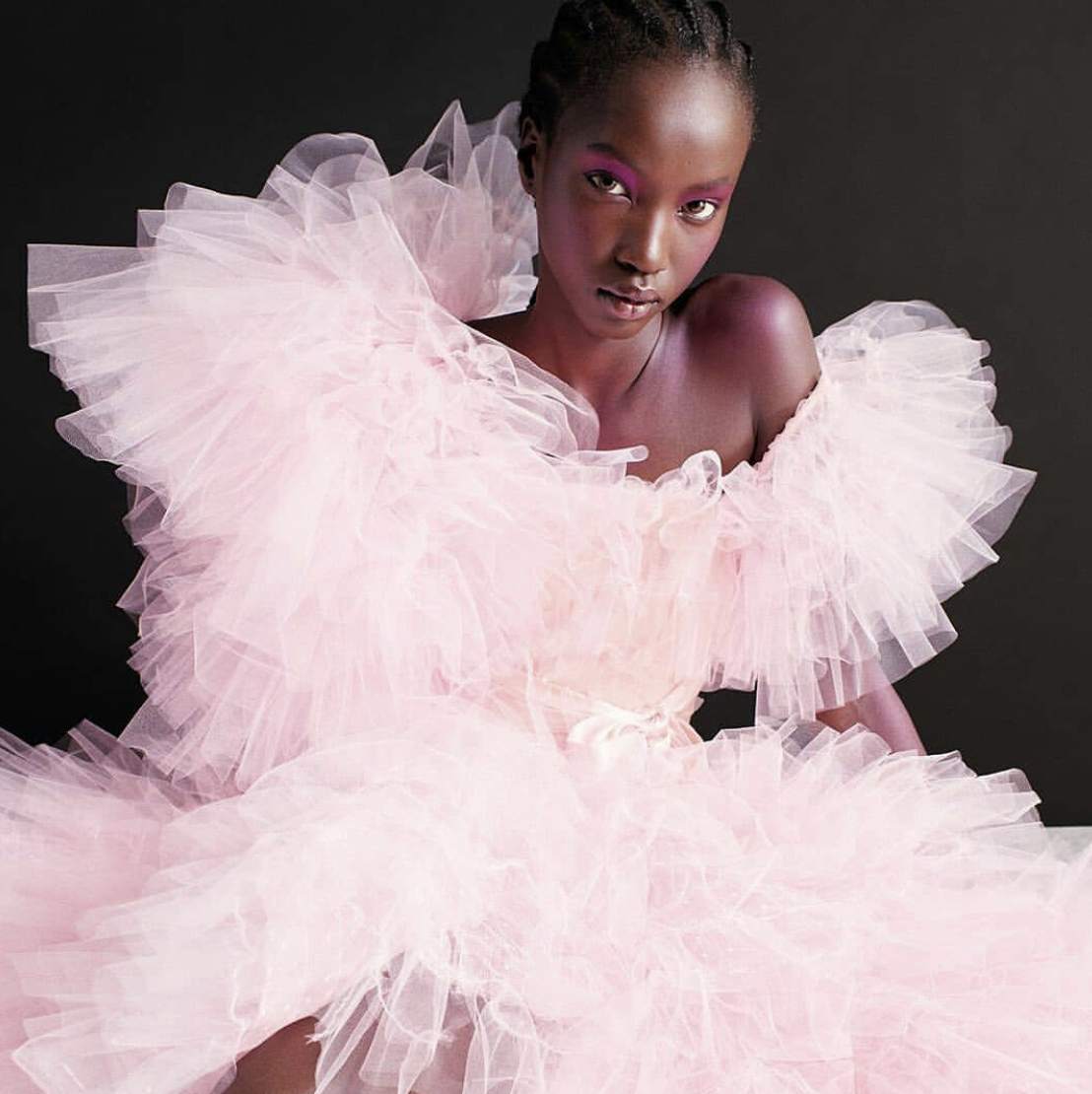 Carine-Roitfeld-and-Estee-Lauder-Release-CR-Women-2019-Calendar-2