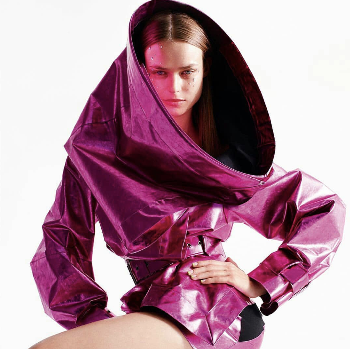 Carine-Roitfeld-and-Estee-Lauder-Release-CR-Women-2019-Calendar-8