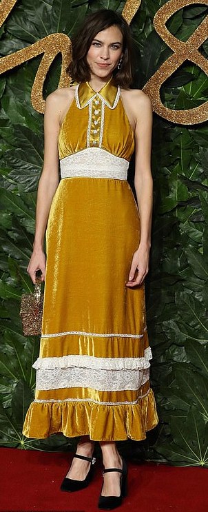 On-the-Scene-British-Fashion-Awards-Featuring-Winnie-Harlow-in-Atelier-Versace-Kaia-Gerber-in-Alexander-McQueen-Plus-a-Surprise-Appearance-from-Meghan-Markle-in-Givenchy-and-More-17