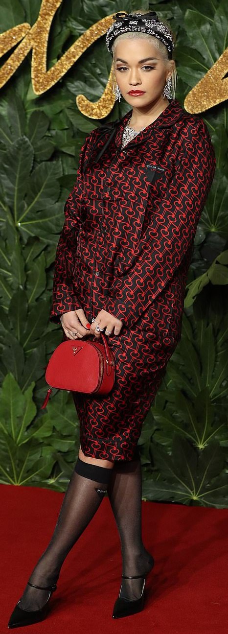 On-the-Scene-British-Fashion-Awards-Featuring-Winnie-Harlow-in-Atelier-Versace-Kaia-Gerber-in-Alexander-McQueen-Plus-a-Surprise-Appearance-from-Meghan-Markle-in-Givenchy-and-More-8