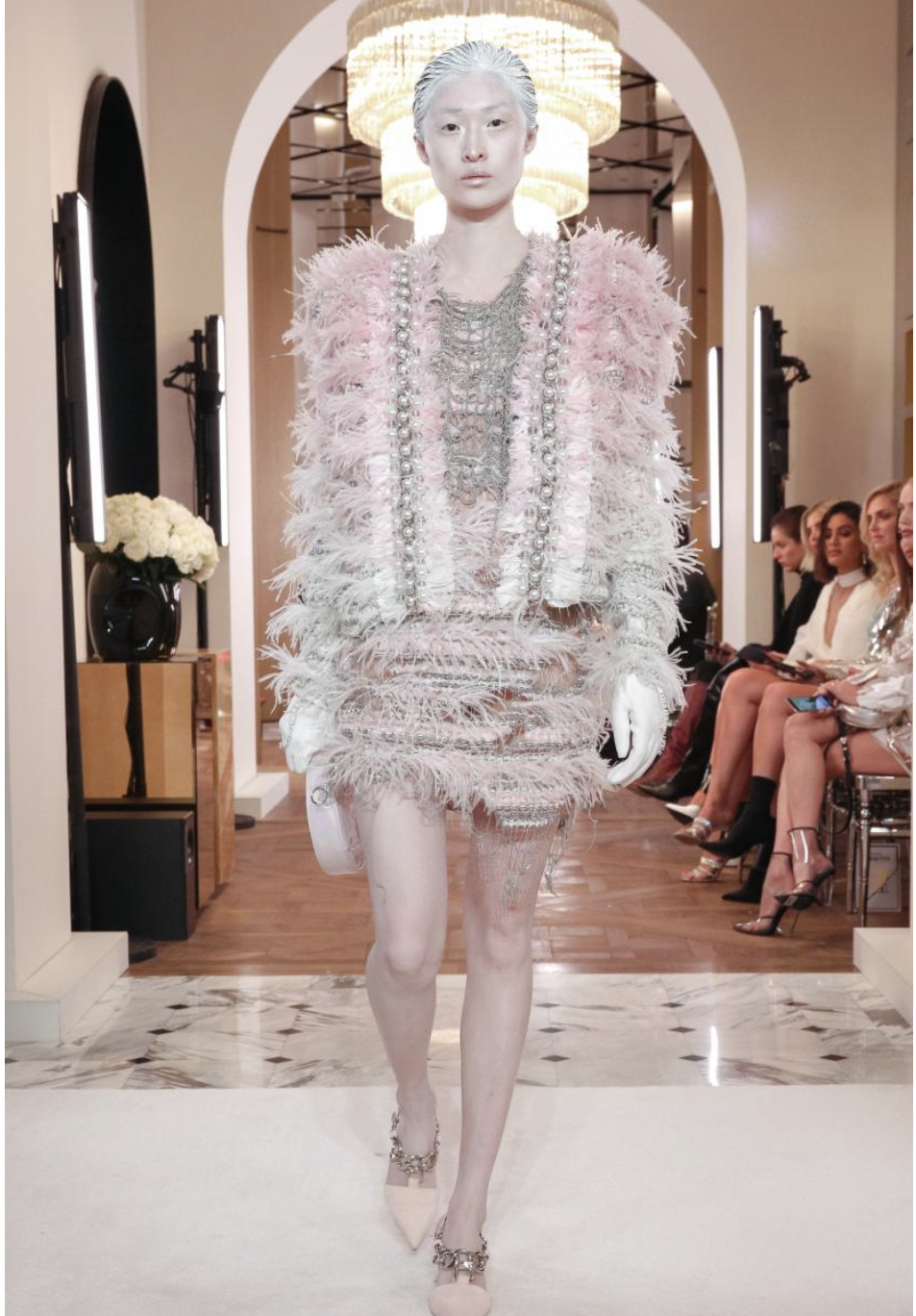 Balmain_Haute_Couture_Spring_Summer_19_Controversial_Catwalk_10