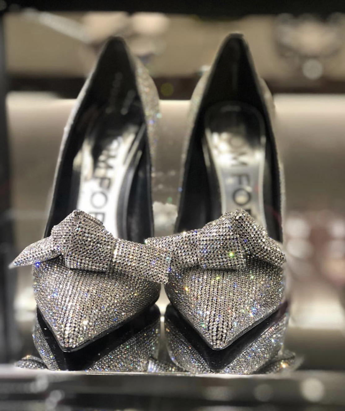 Tom_Ford_Crystal_Embellished_Pumps