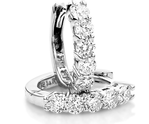 ROUND DIAMOND HUGGIE EARRINGS