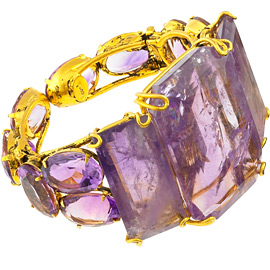 Get the Look: Essence’s Cover Jewelry